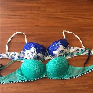 2 push up bras
